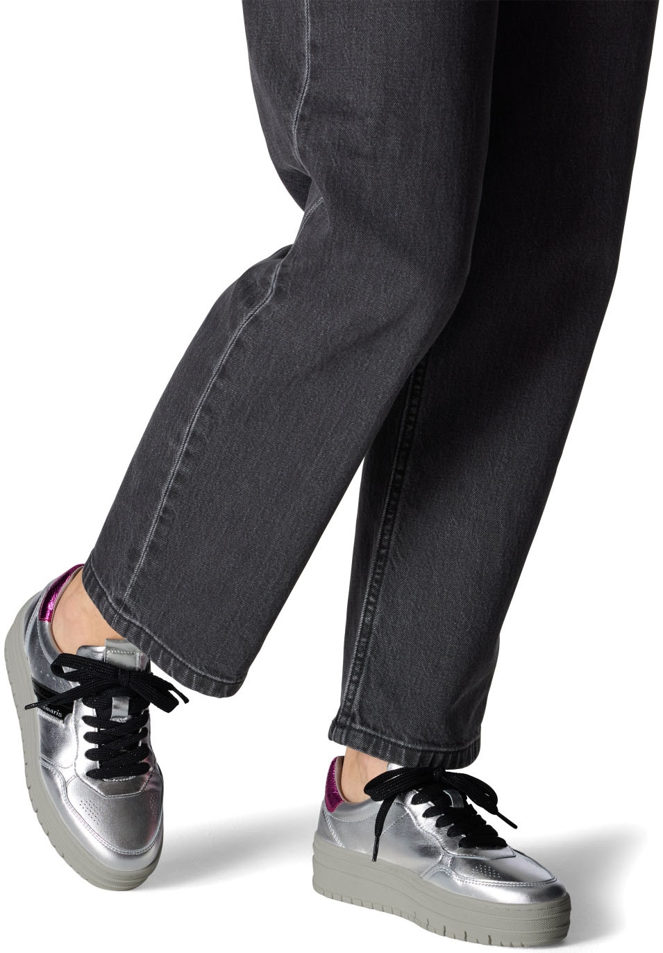 Tamaris Plateausneaker, Freitzeitschuh, Halbschuh, Schnürschuh mit Ziernähte und Perforation