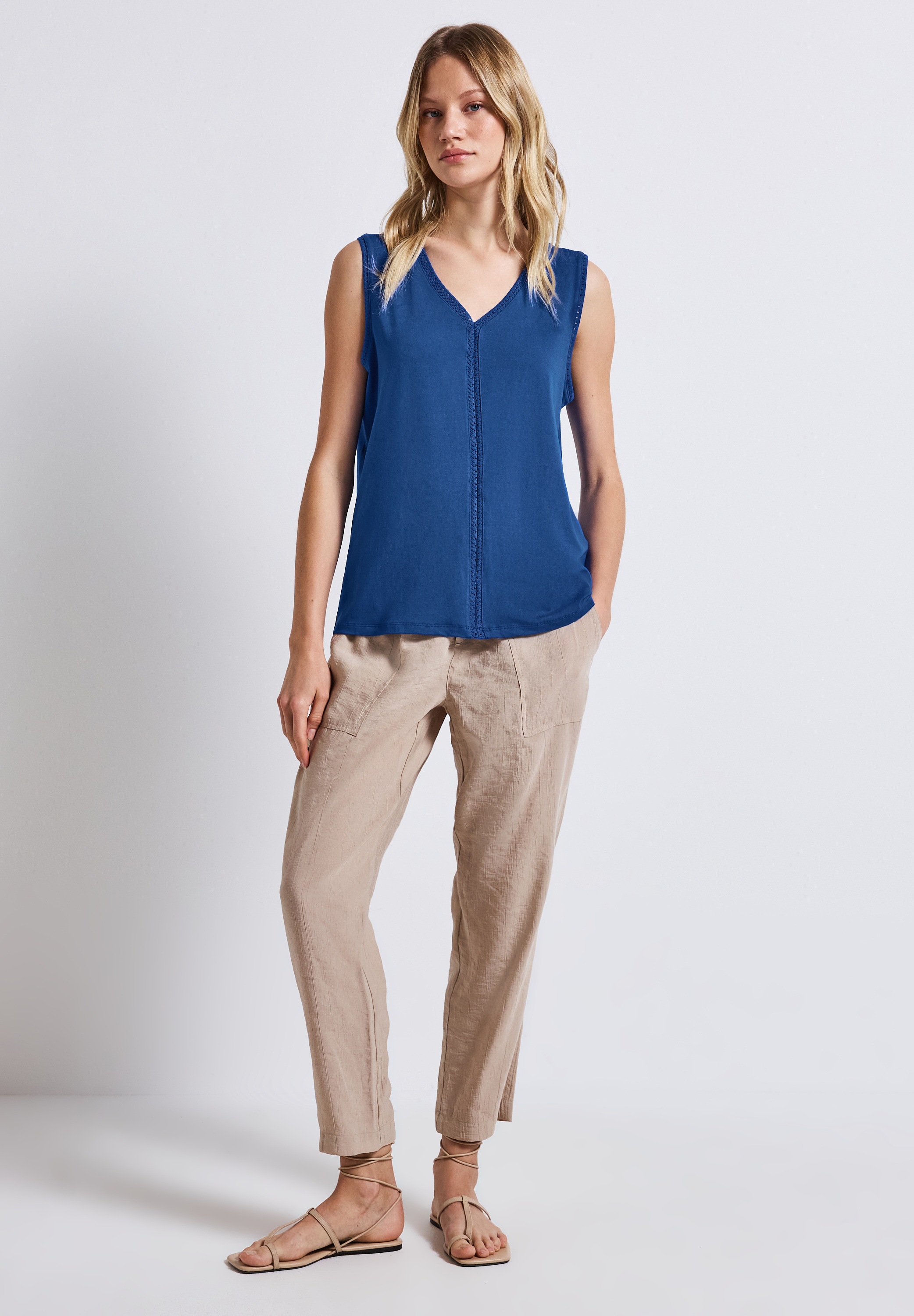 STREET ONE Spitzentop mit V-Ausschnitt