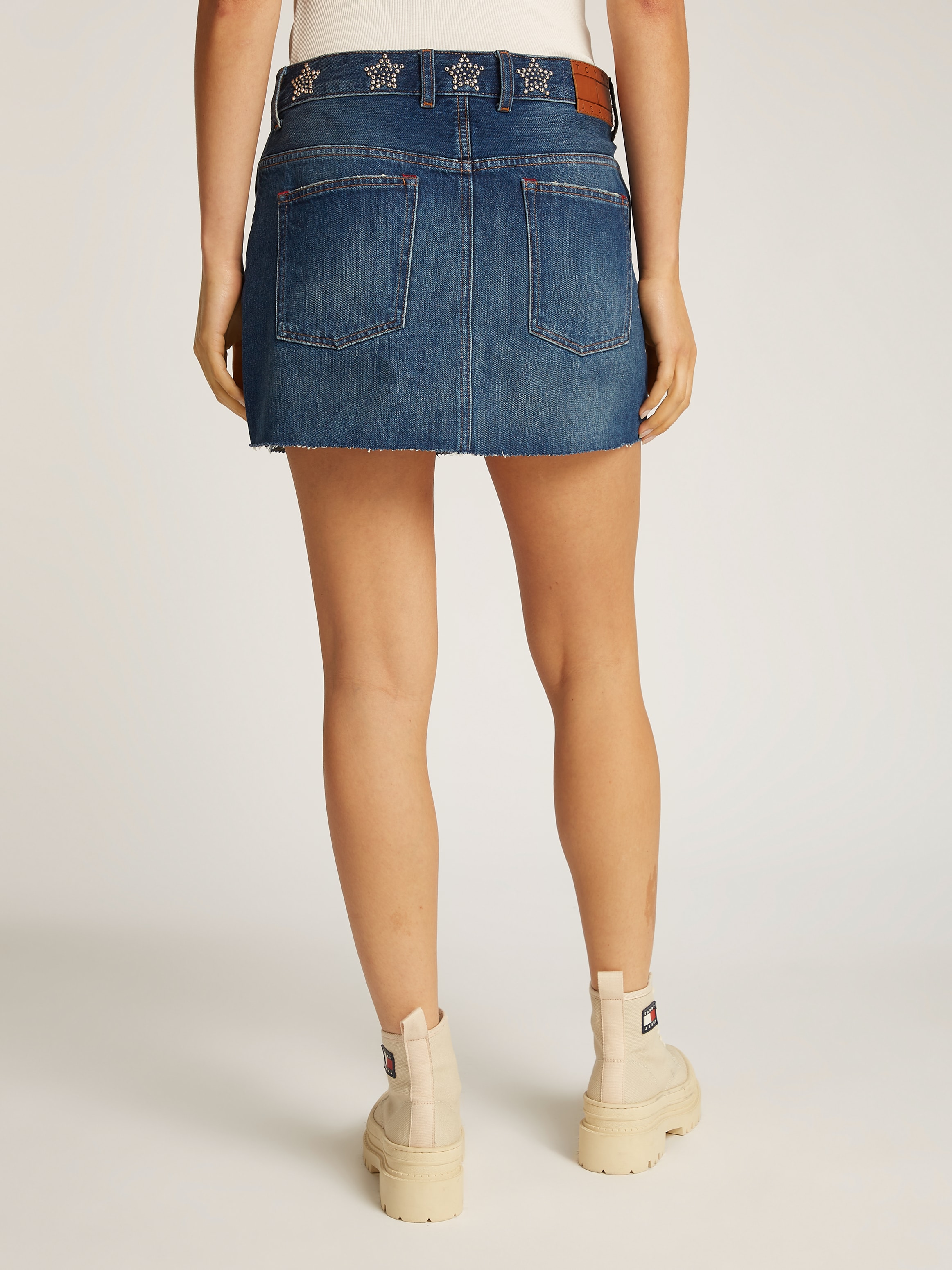 Tommy Jeans Jeansrock »STUDDED DENIM MINI SKIRT AI9057«, mit Strass-Details