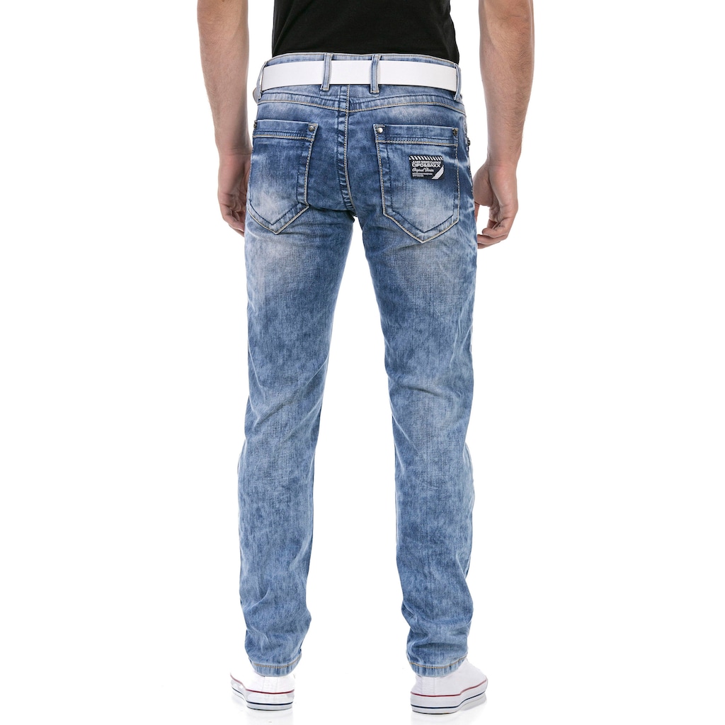 Cipo & Baxx Regular-fit-Jeans, mit markanter Waschung