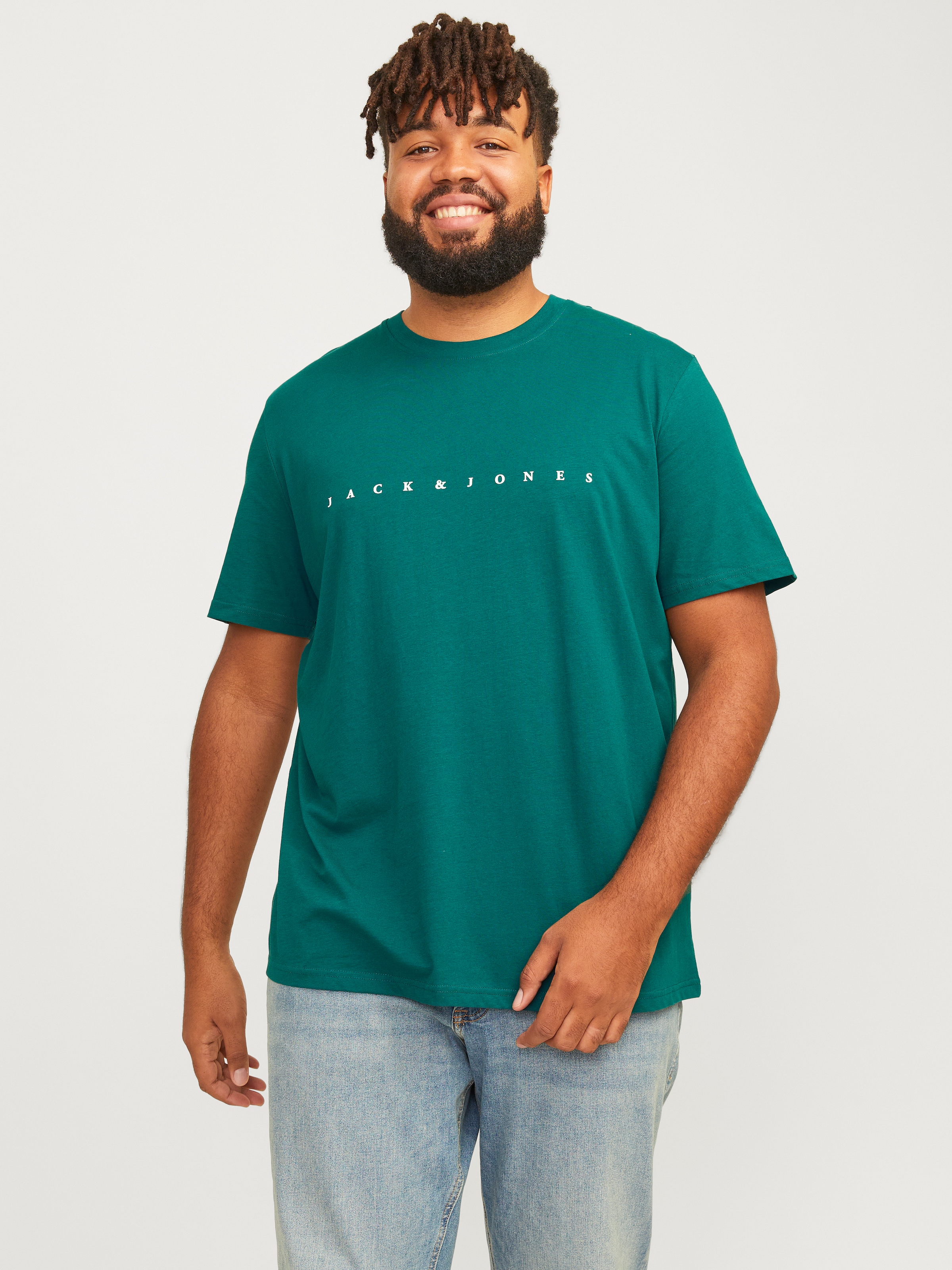 Jack & Jones PlusSize Rundhalsshirt "JJESTAR JJ TEE SS NOOS PLS", mit Logo Schriftzug