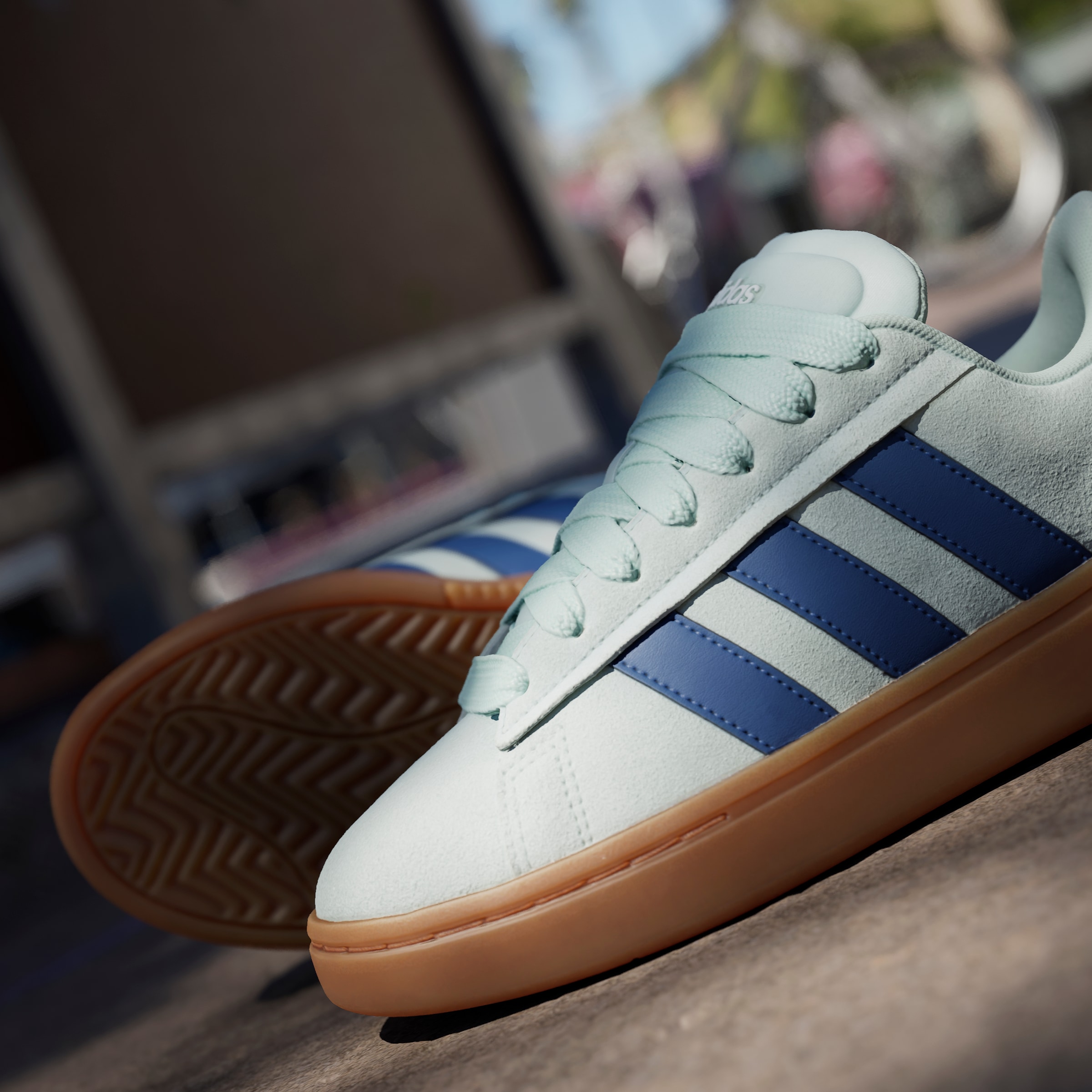 adidas Sportswear Sneaker »GRAND COURT ALPHA«, Design inspiriert vom adidas Campus 00