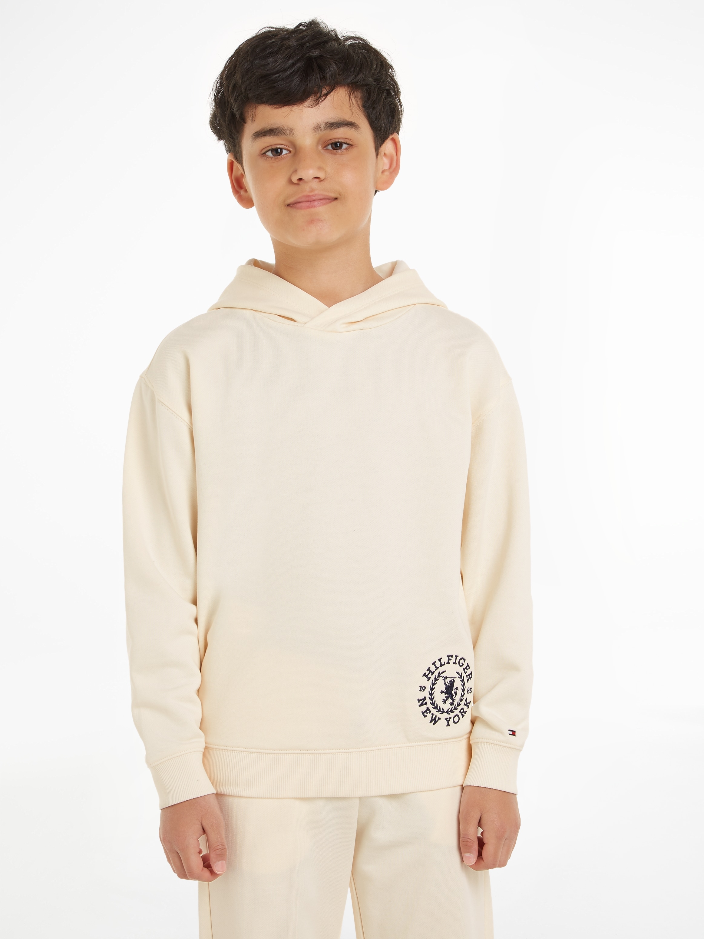 Tommy Hilfiger Kapuzensweatshirt »CREST LOGO HOODIE«, mit leicht  überschnittenen Schultern online kaufen | BAUR