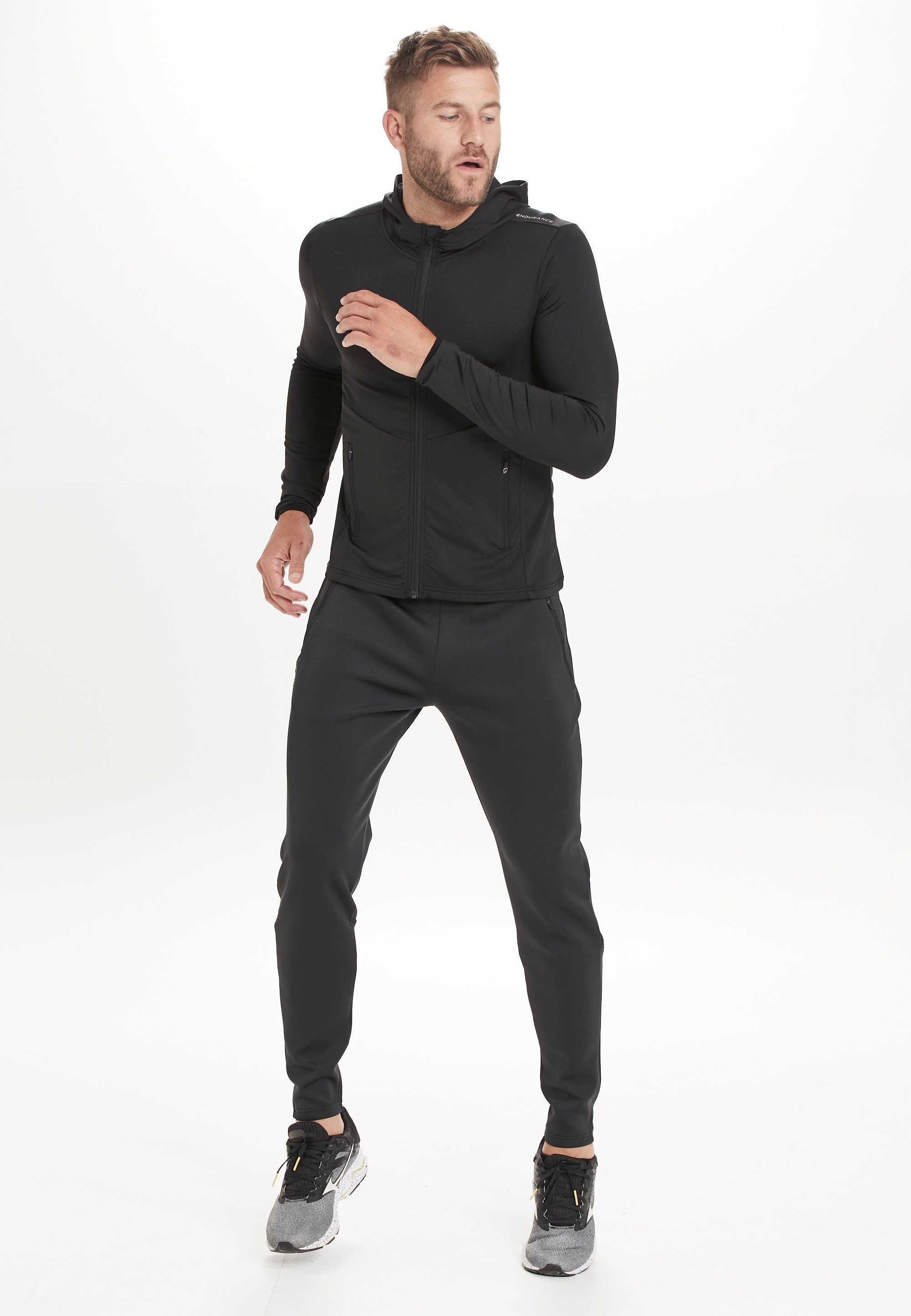 ENDURANCE Laufjacke »Laitina«, mit praktischem Kinnschutz