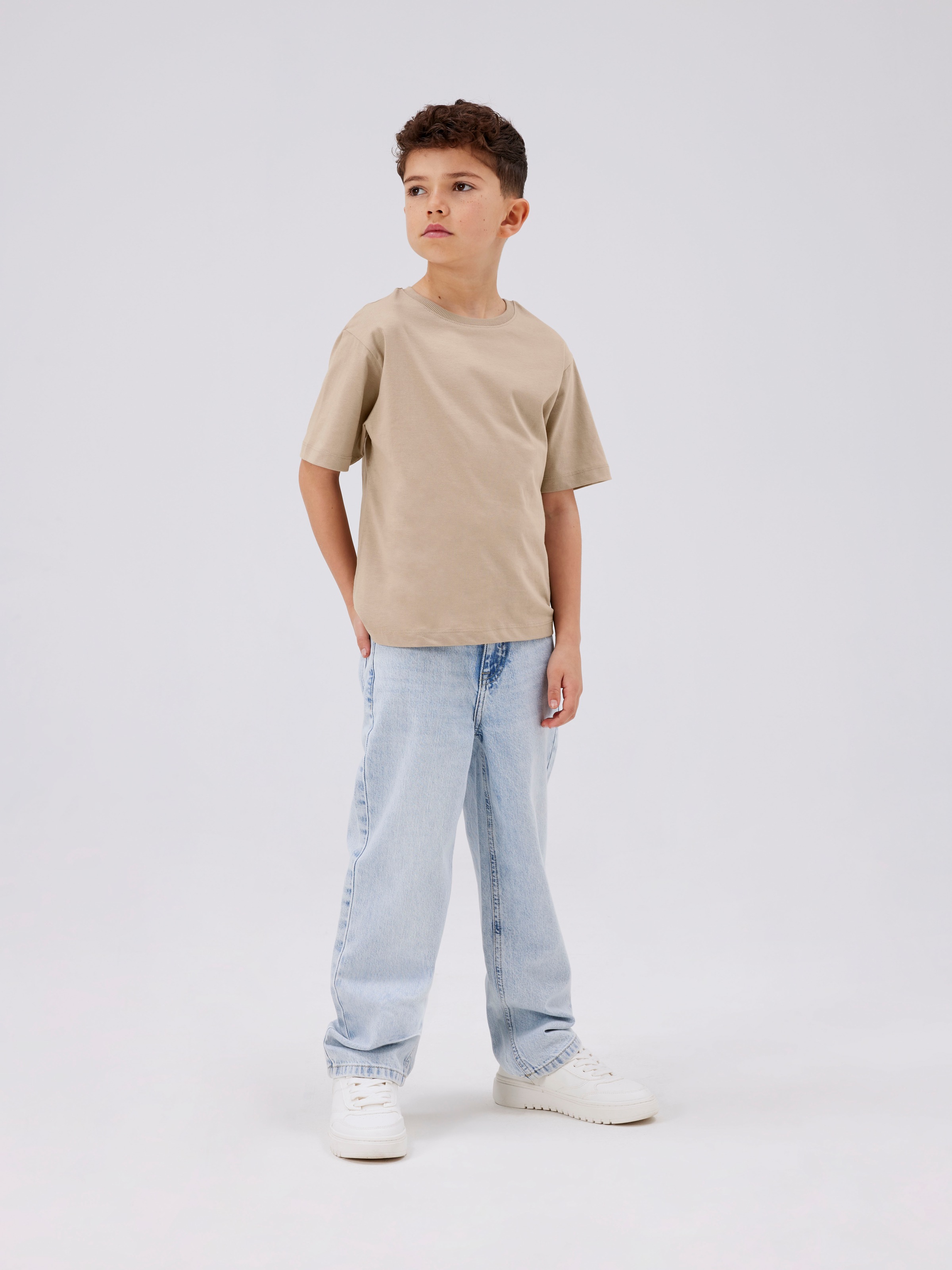 Name It T-Shirt »NKMVOBBO SS NREG TOP NOOS«, loose fit mit leicht überschnittenen Schultern