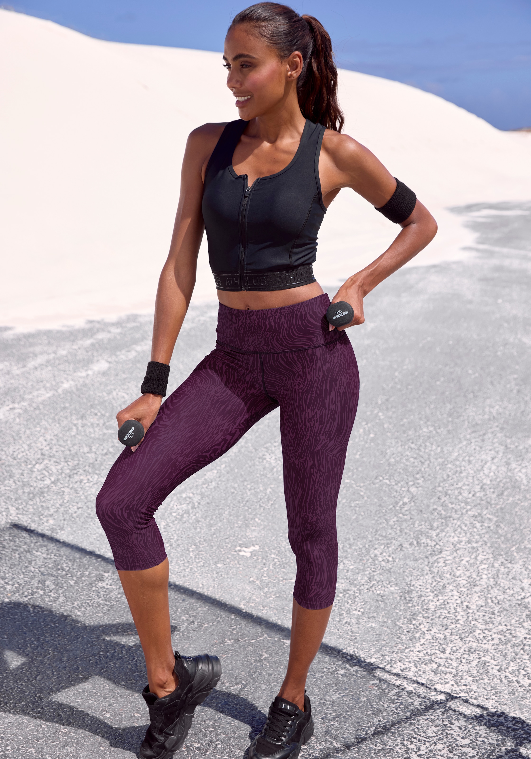 LASCANA ACTIVE Caprihose, mit gemustertem Druck