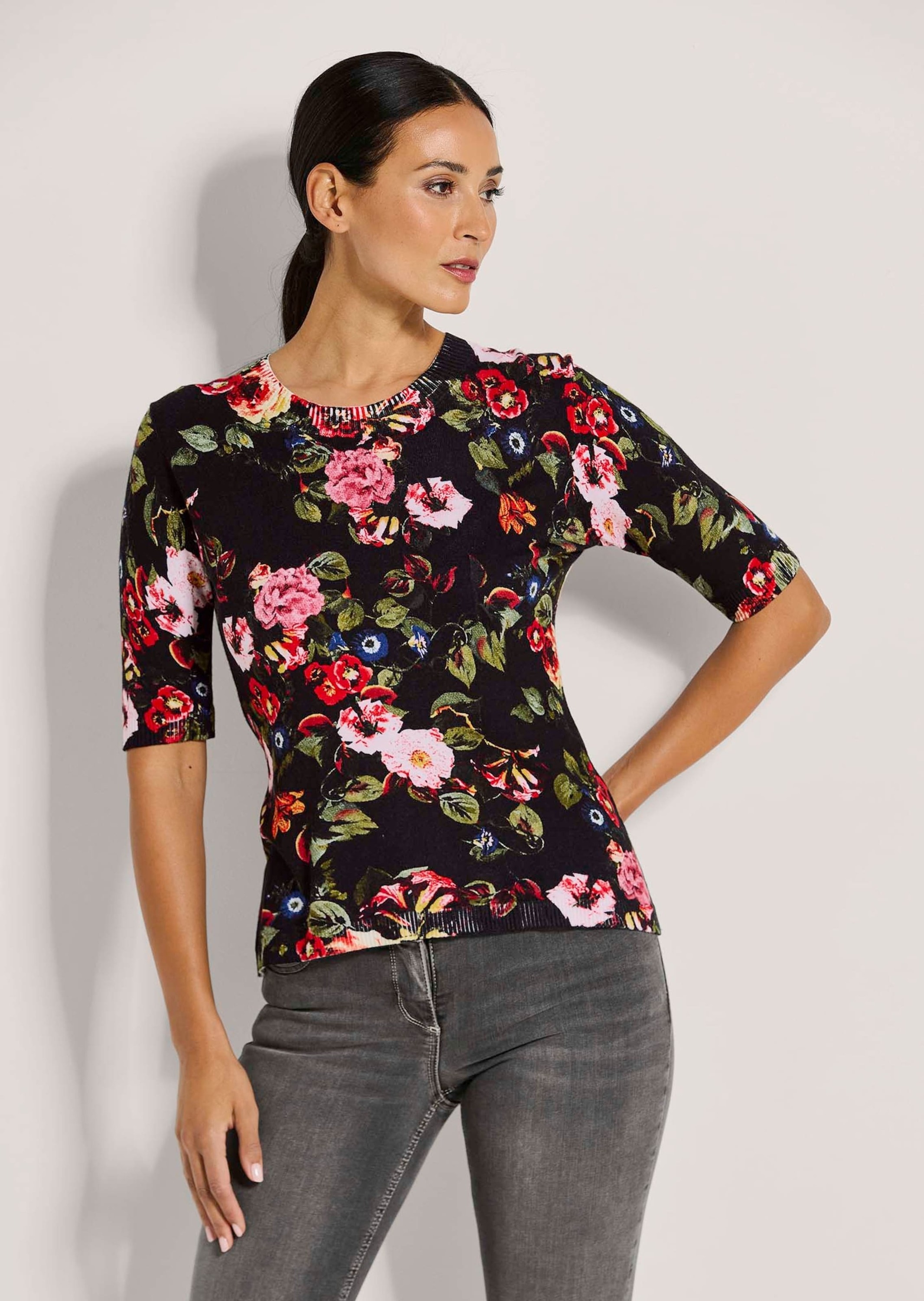 Thumbnail - MADELEINE Longpullover "Pullover Rundhals-Pullover mit Unikat-Print"