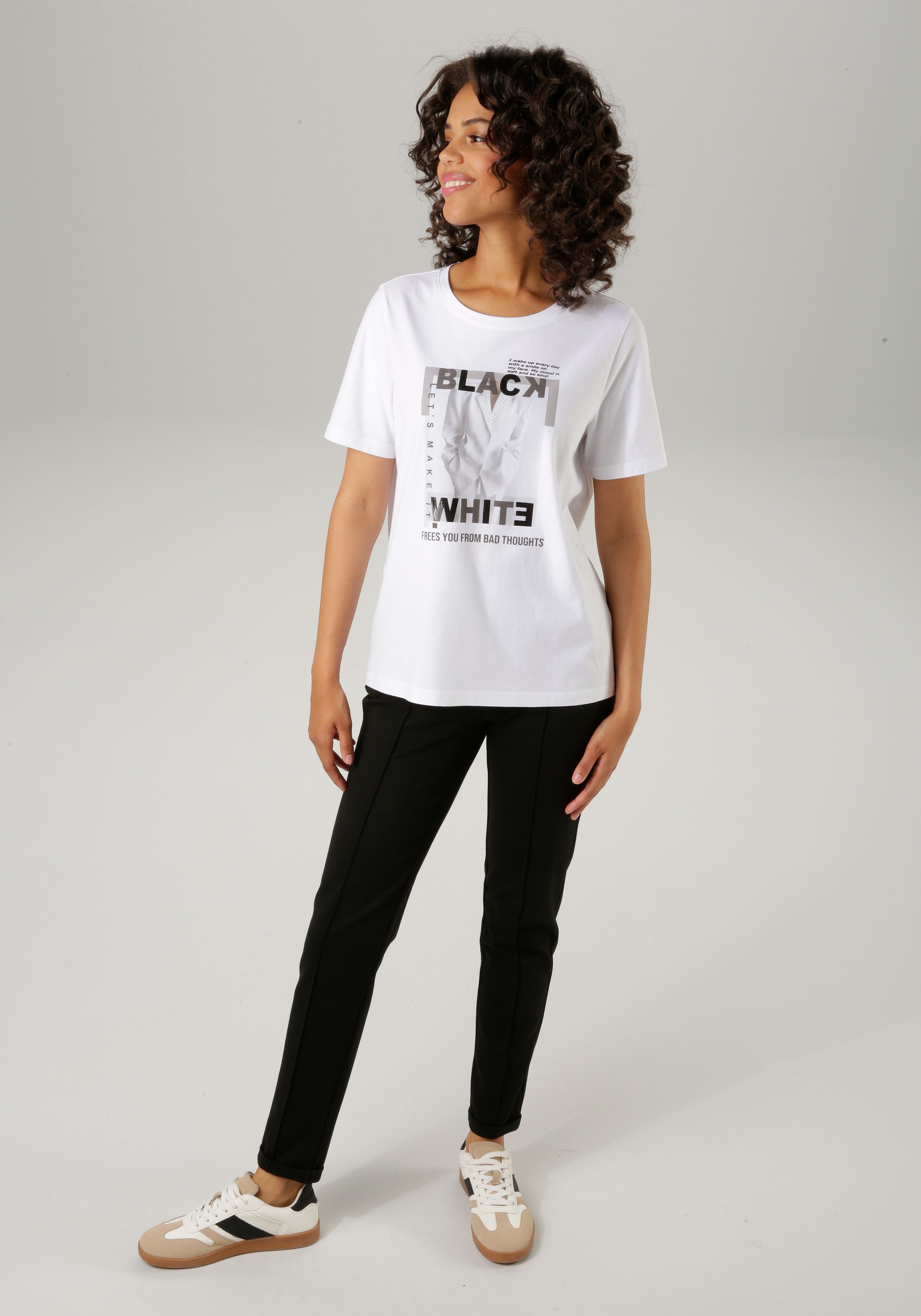Aniston CASUAL T-Shirt, mit kleinen Zierperlen im Frontdruck