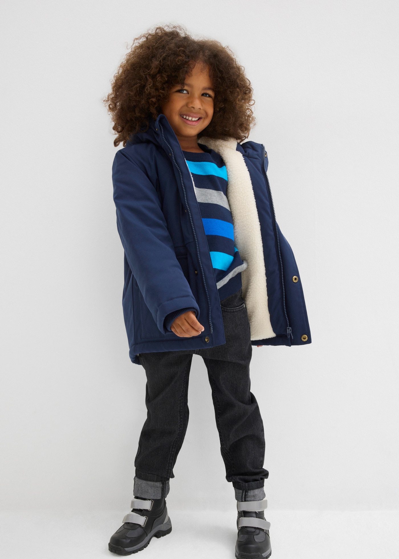 bonprix Winterjacke für Jungen, wasserabweisend, aus Polyester und Elastomultiester