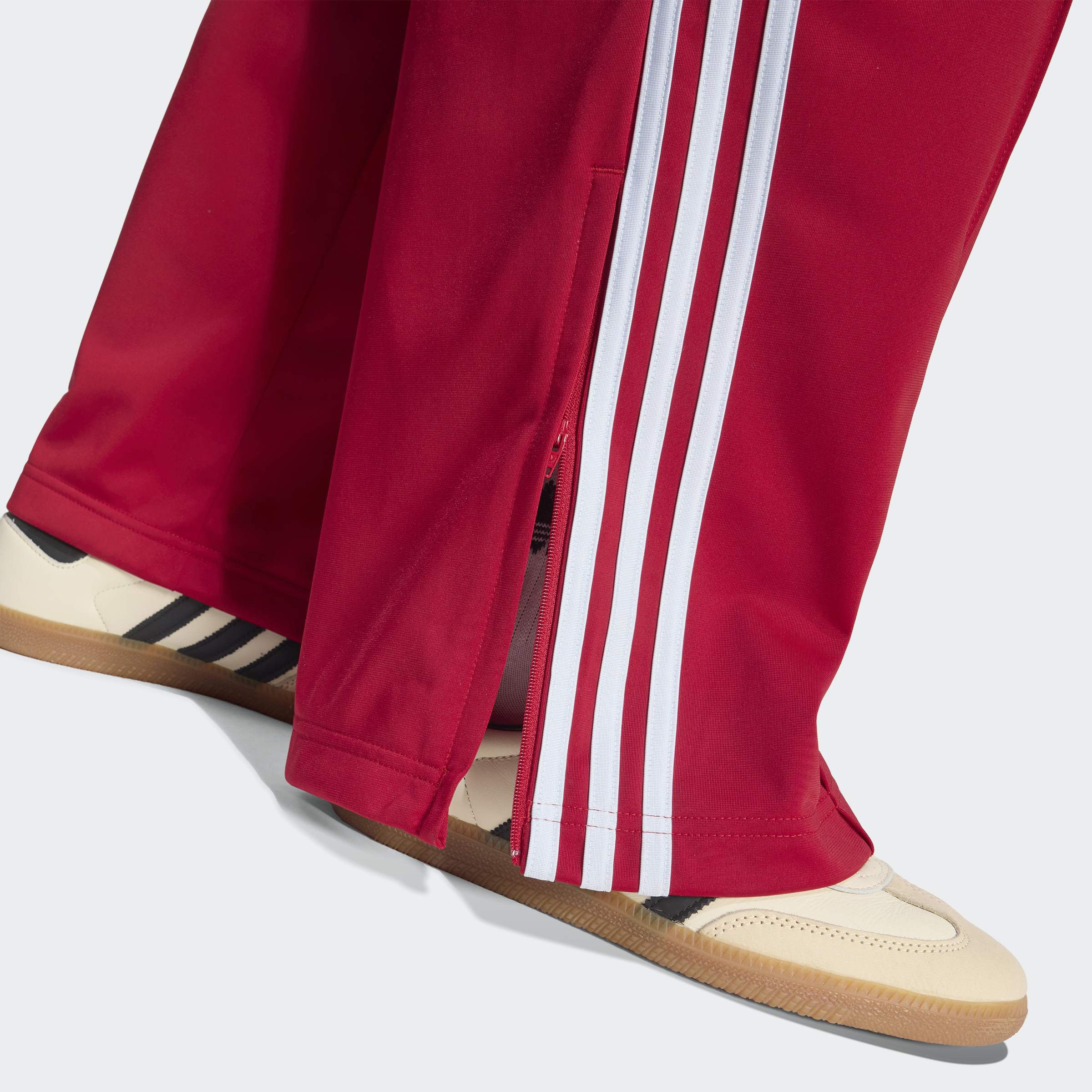 Thumbnail - adidas Originals Sporthose "FIREBIRD LOOSE" Firebird Loose Sporthose, lässig geschnitten