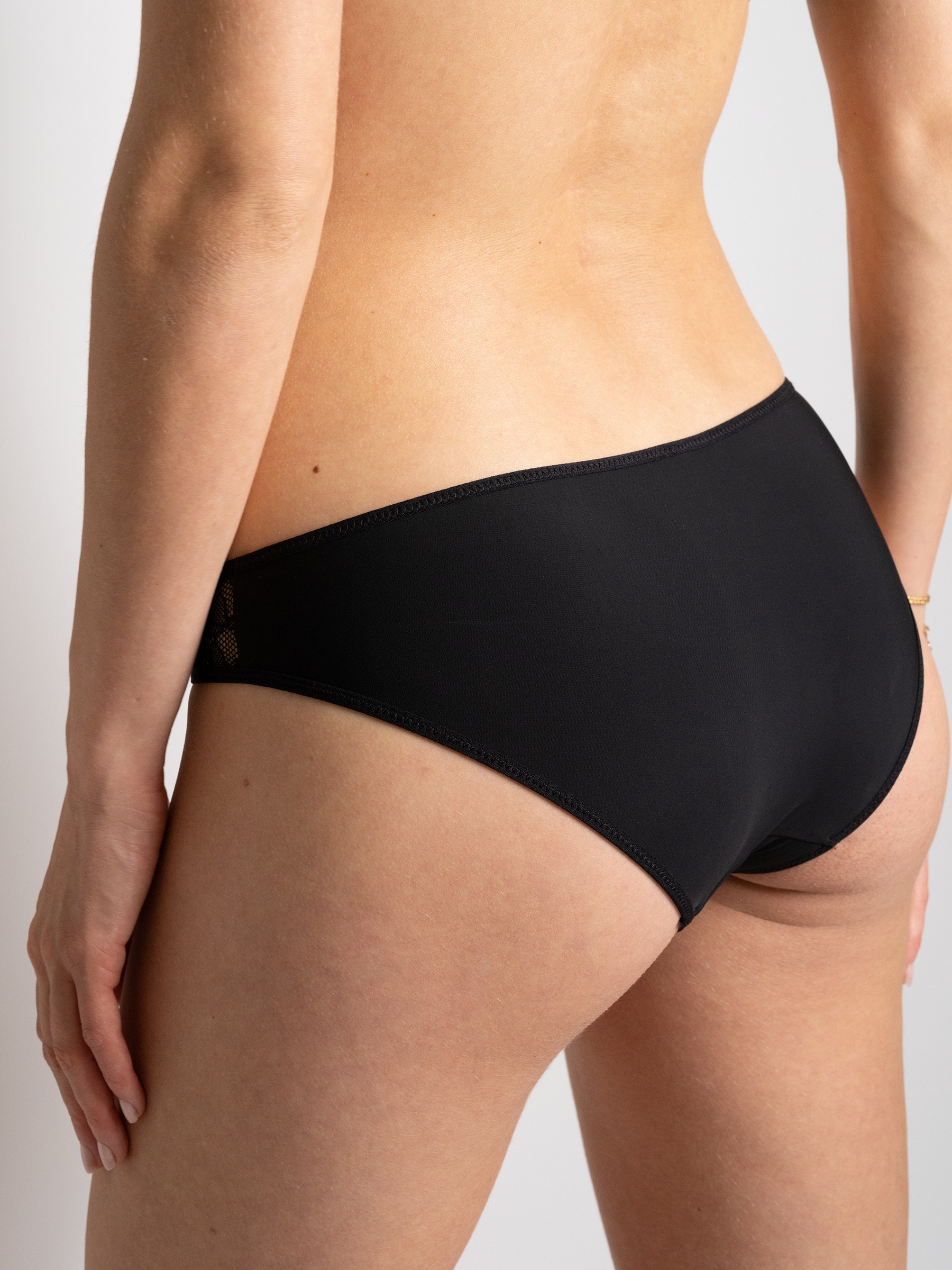 Thumbnail - PASSIONATA Slip "PILA", seitliche Spitzeneinsätze, Microfaser, elastischer Bund