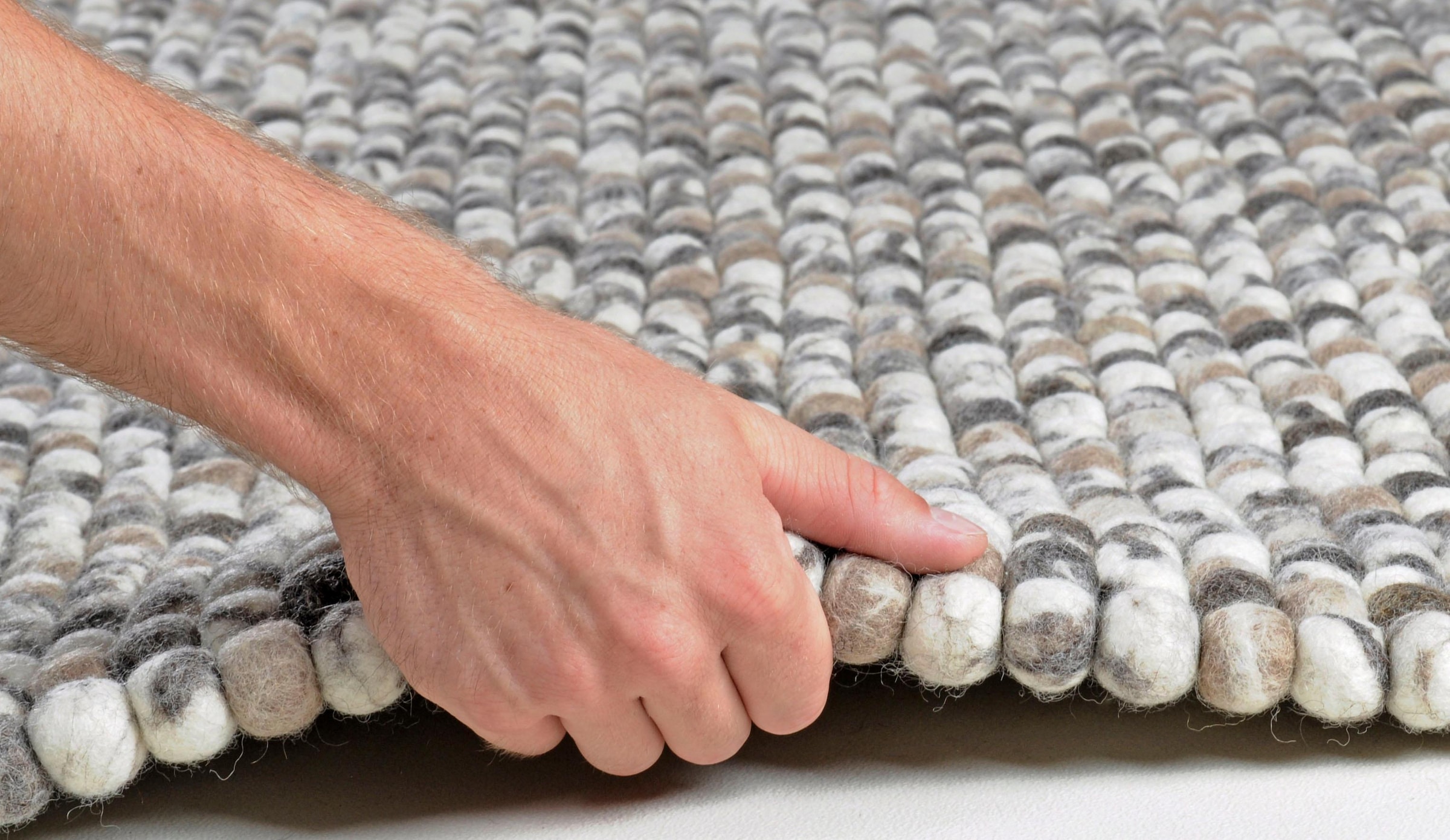 THEKO Läufer »Ballo«, rechteckig, 22 mm Höhe, Teppich-Läufer, aus Filzkugeln, reine Wolle, handgefertigt