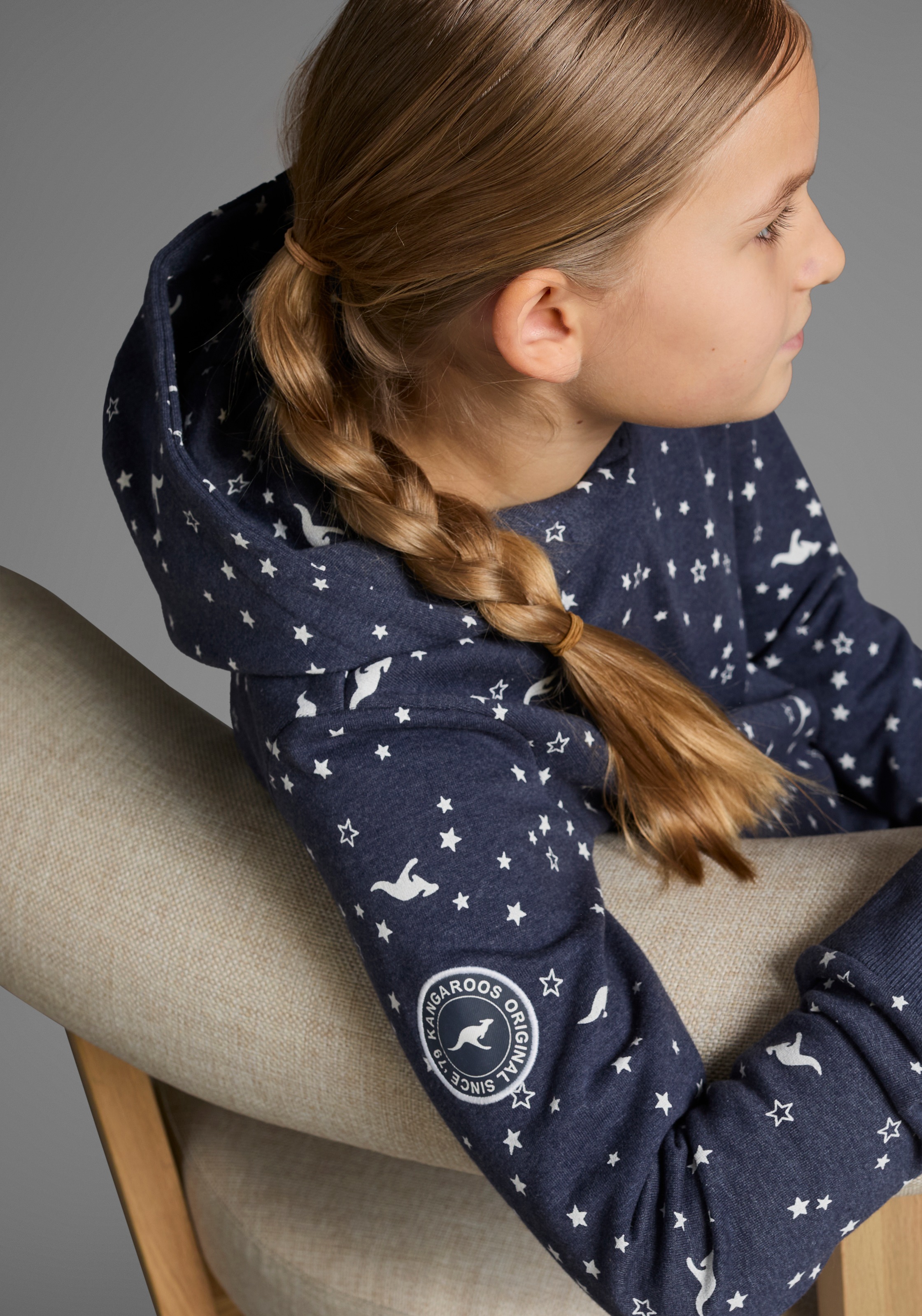 Thumbnail - KangaROOS Kapuzensweatshirt Langarm, bedruckt, mit Kapuze, aus Baumwollmischung