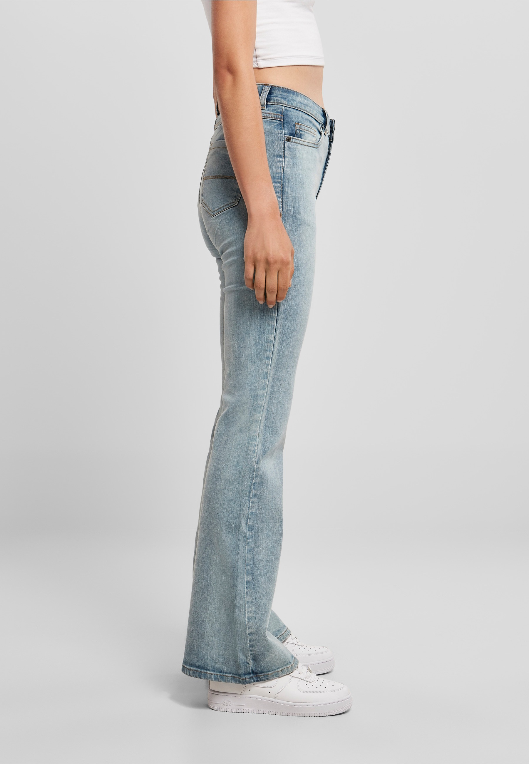 URBAN CLASSICS Bequeme Jeans »Urban Classics Damen Ladies High Waist Flared Denim Pants« 1 Stk.