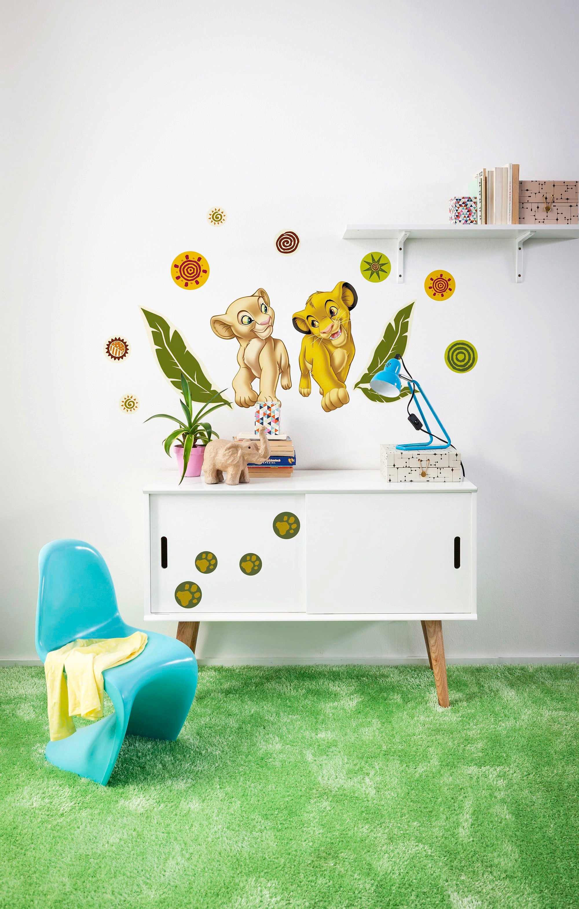 Komar Wandtattoo "Simba and Nala - Größe 50 x 70 cm" selbstklebend, Wandsticker, Kinderzimmer