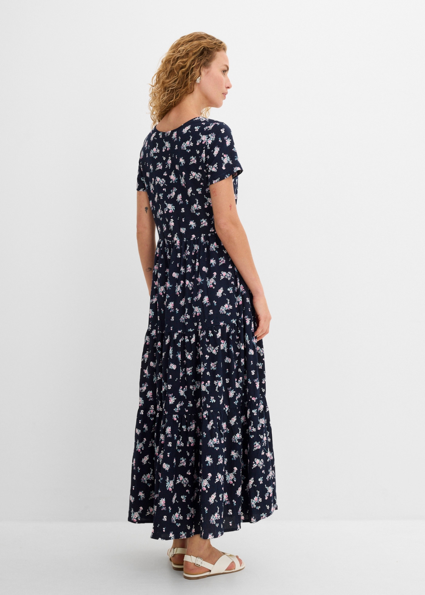 bonprix Maxikleid aus reiner Baumwolle, Loose Fit, Kurzarm-Design, mit Allover-Muster