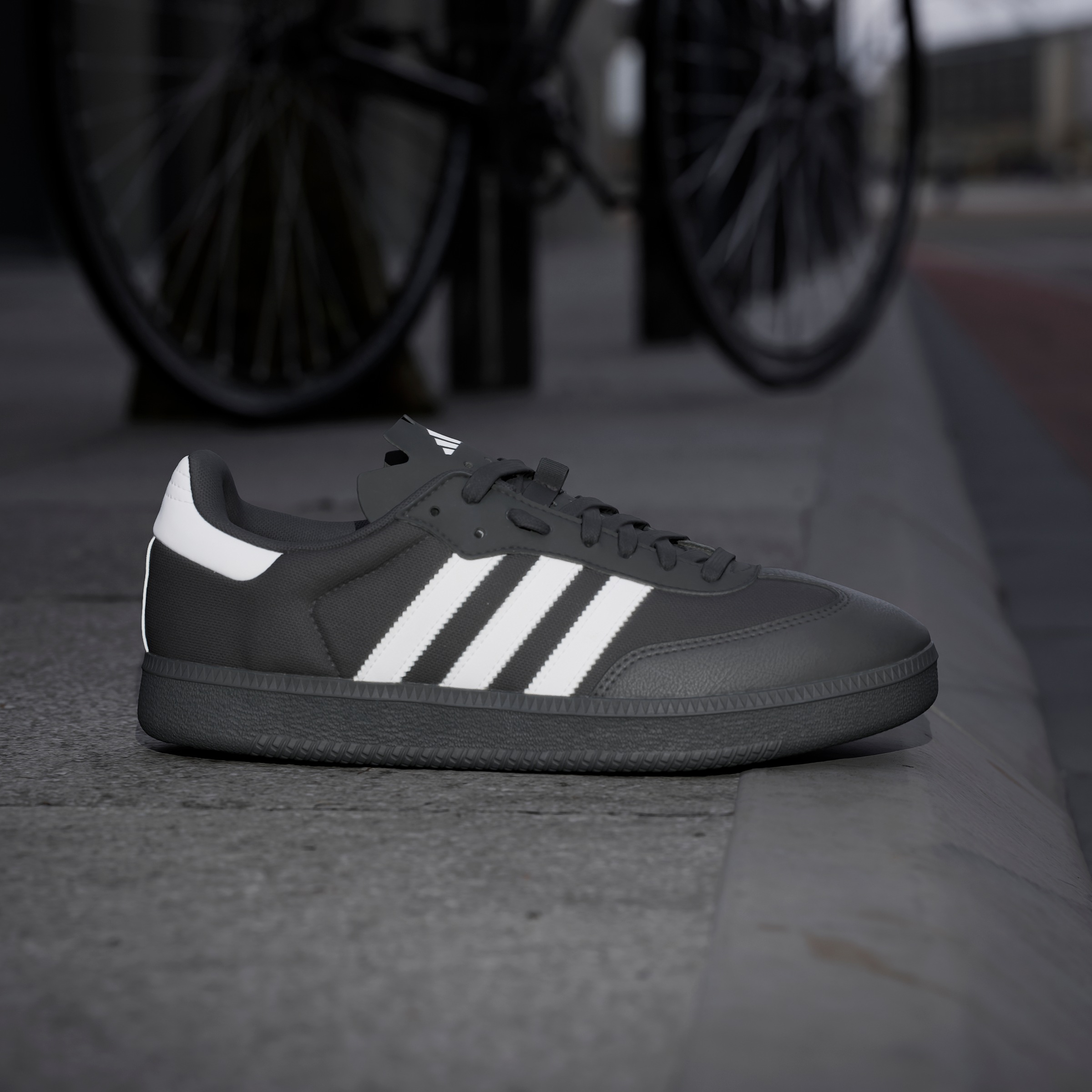 adidas Performance Sneaker »THE CYCLING VELOSAMBA MADE WITH NATURE«
