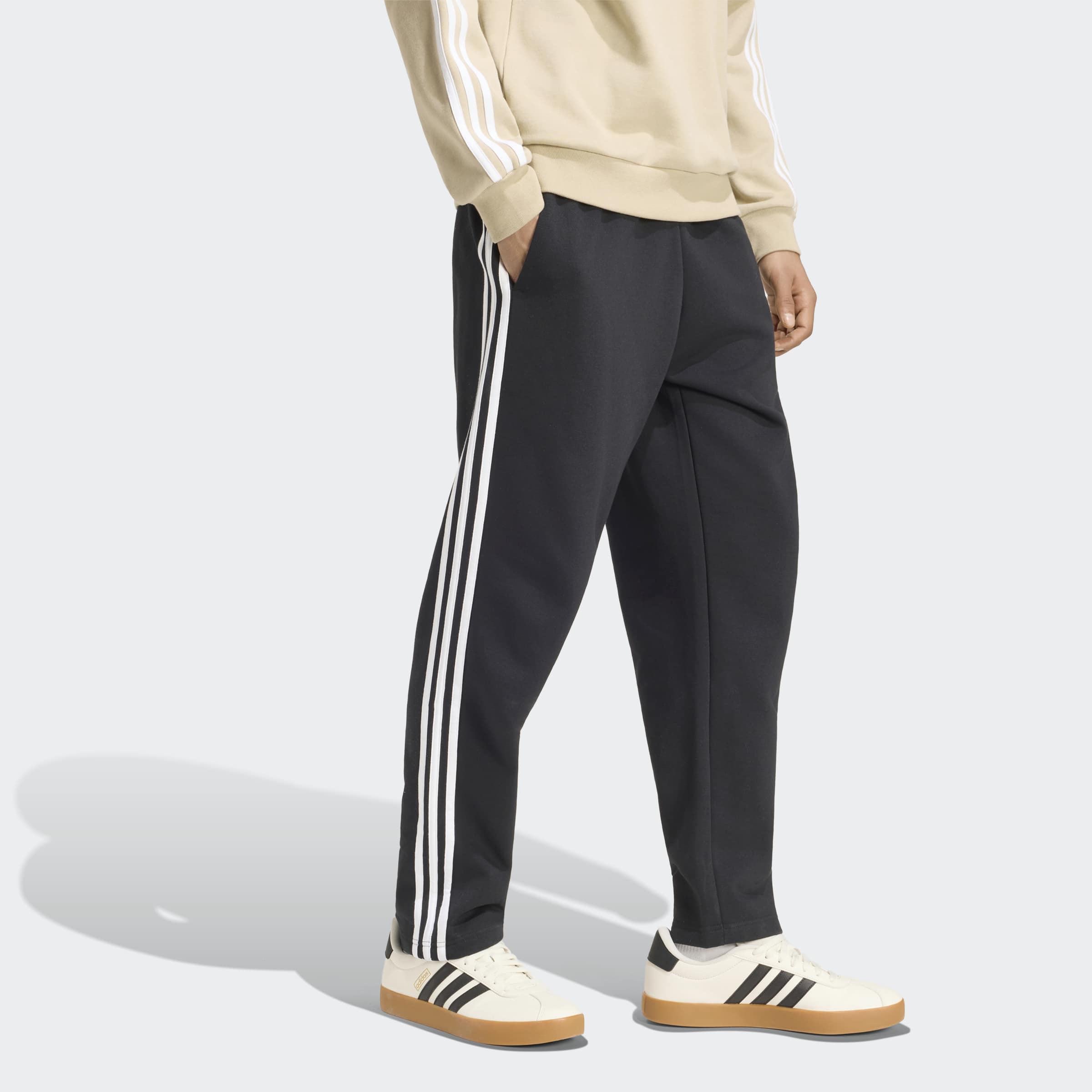 adidas Sportswear Sporthose "ESSENTIALS 3-STREIFEN FLEECE TAPERED OPEN HEM"