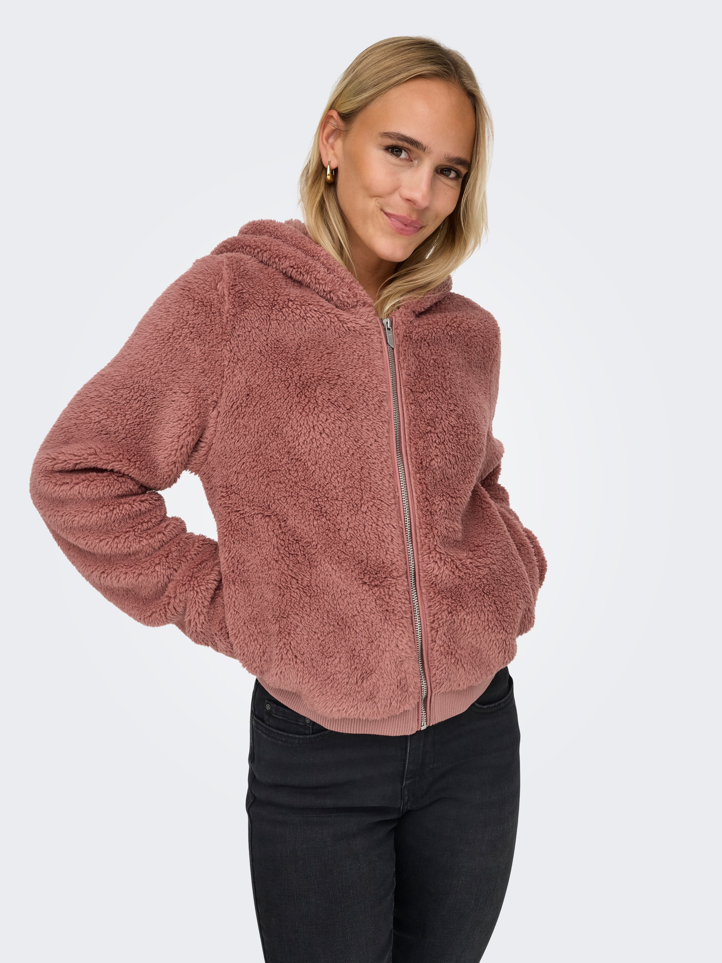 ONLY Kapuzenplüschjacke "ONLNEWANNA CONTACT SHERPA JKT OTW NOOS" mit Kapuze günstig online kaufen