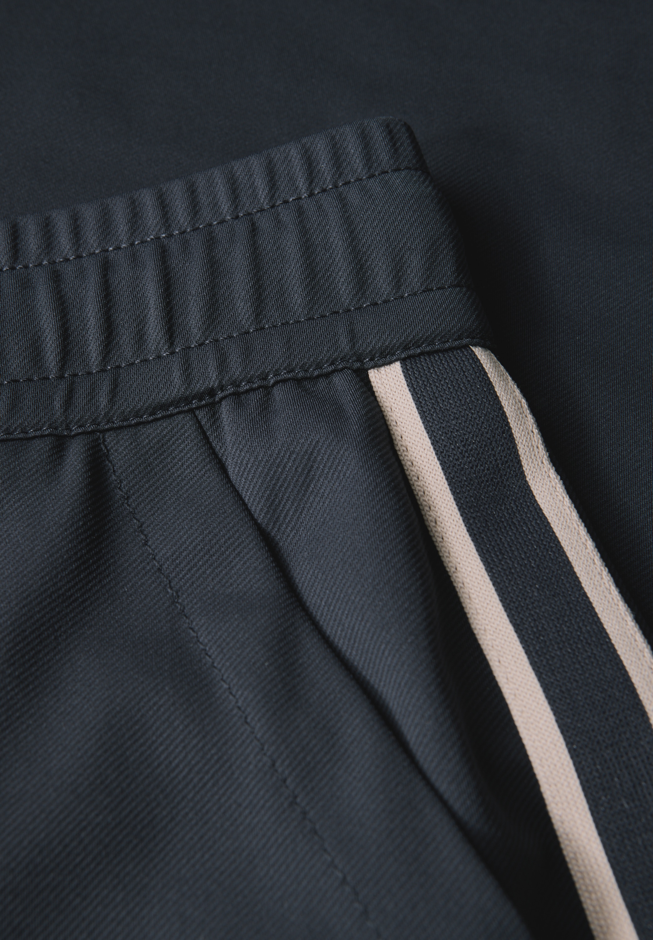 STREET ONE Stoffhose, mit Gallonstreifen