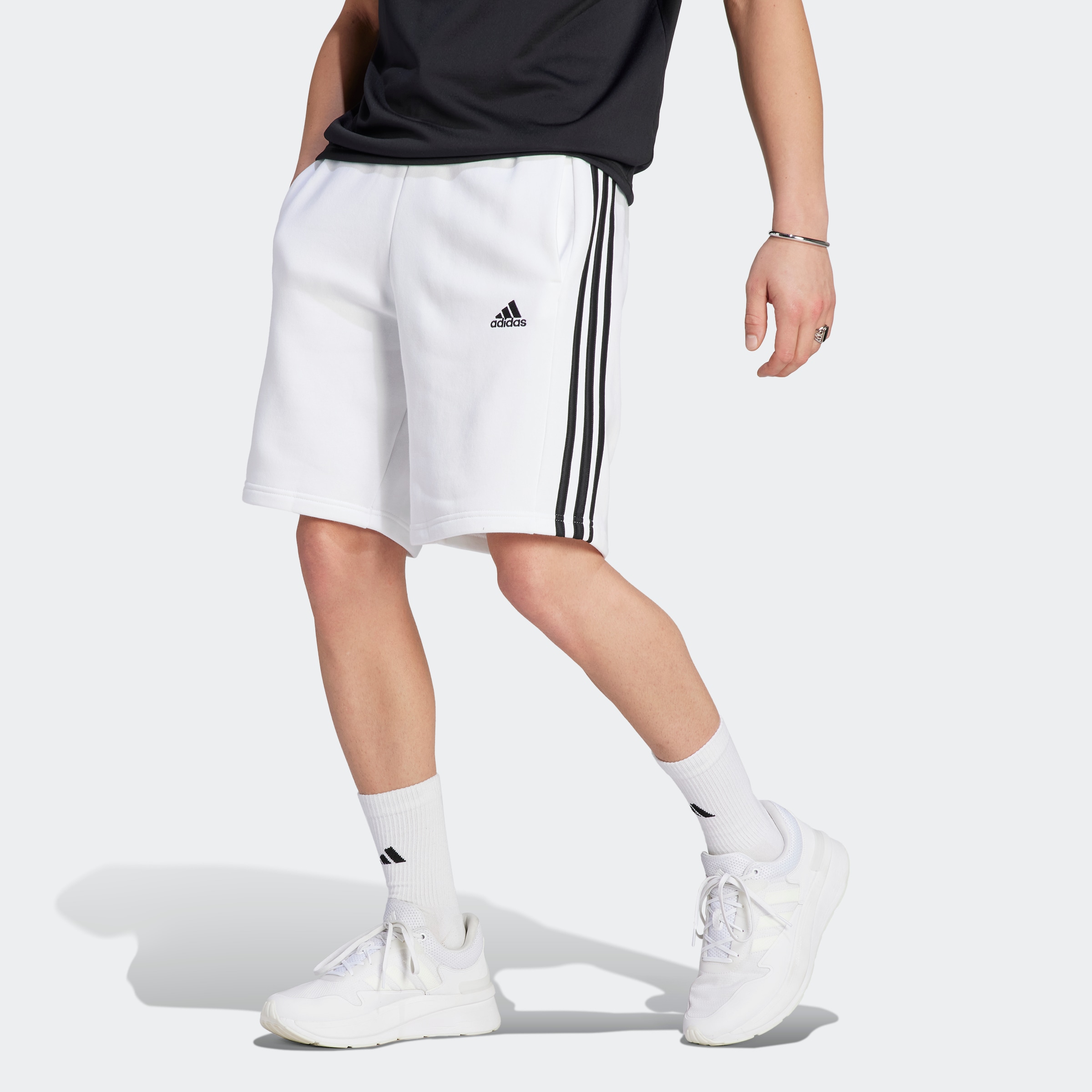 BAUR adidas Sportswear (1 3-STREIFEN«, Shorts »ESSENTIALS ▷ bestellen | tlg.)
